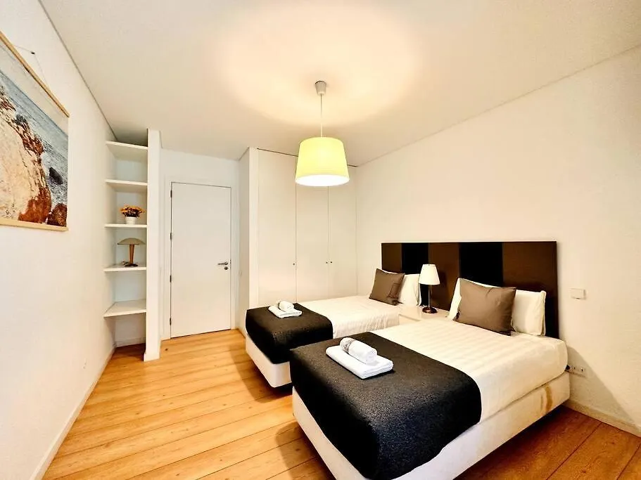 Lucky Alameda Apartment Lisbon 0*,